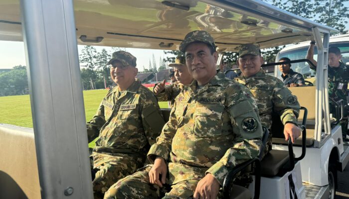 Pembekalan Khusus di Akmil, Menteri dan Penasihat Presiden Tunjukkan Kekompakan
