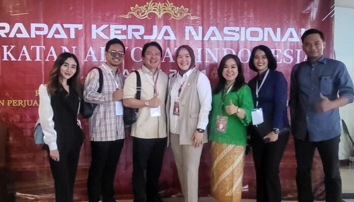 Dr. Dhoni Martien, S.H., dan Jajaran IKADIN Tangerang Hadiri Rakernas di Semarang
