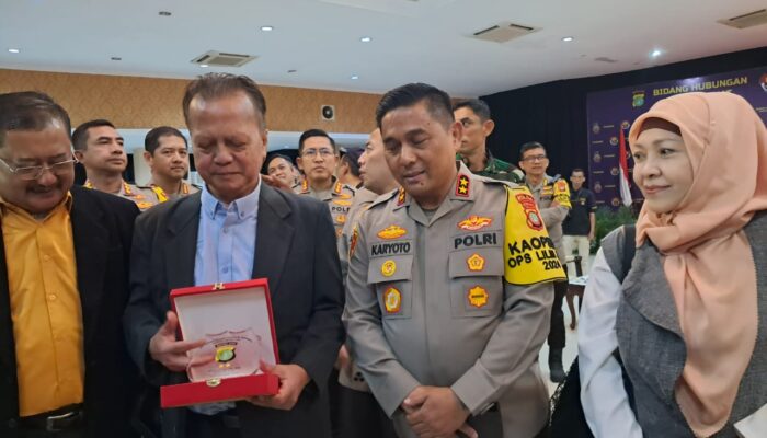 Kapolda Metro Jaya, Irjen Pol Karyoto, S.I.K: Tetap Kritisi Saya Ya!