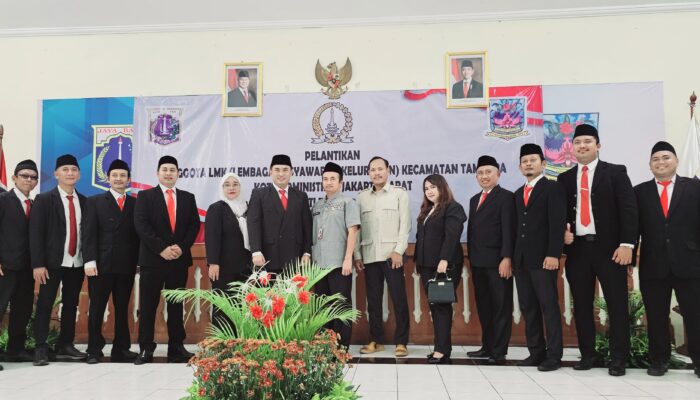 Camat Tambora Lantik 96 Ketua LMK, Perkuat Peran Masyarakat dalam Pengawasan Pembangunan