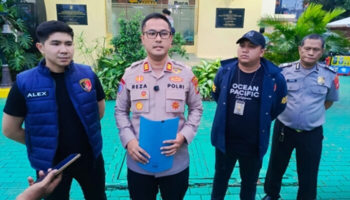 Seorang Wanita di Gropet Curi Perhiasan  Teman Dekatnya