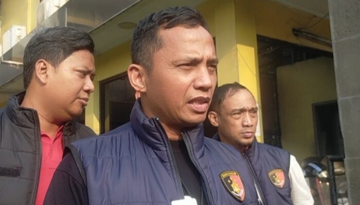 Tiga Pelaku Curas Rampas Motor Modus Tuduh Korban  Aniaya Adik Pelaku Dibekuk Polsek Cengkareng